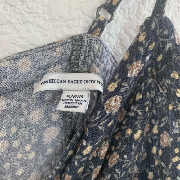 American Eagle | floral romper spaghetti strap shorts size medium - Picture 3 of 8